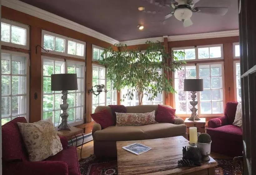 ベッドアンドブレックファースト Brandt House