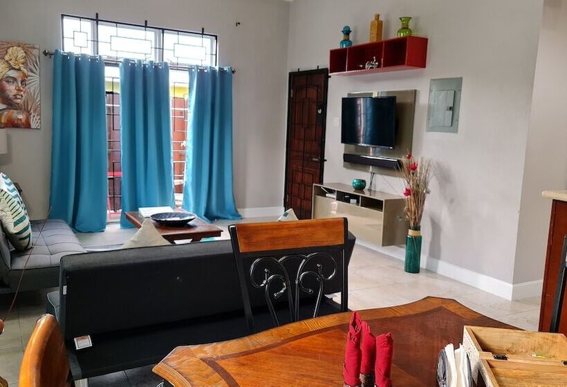 Casa Pinto Guest Apartments