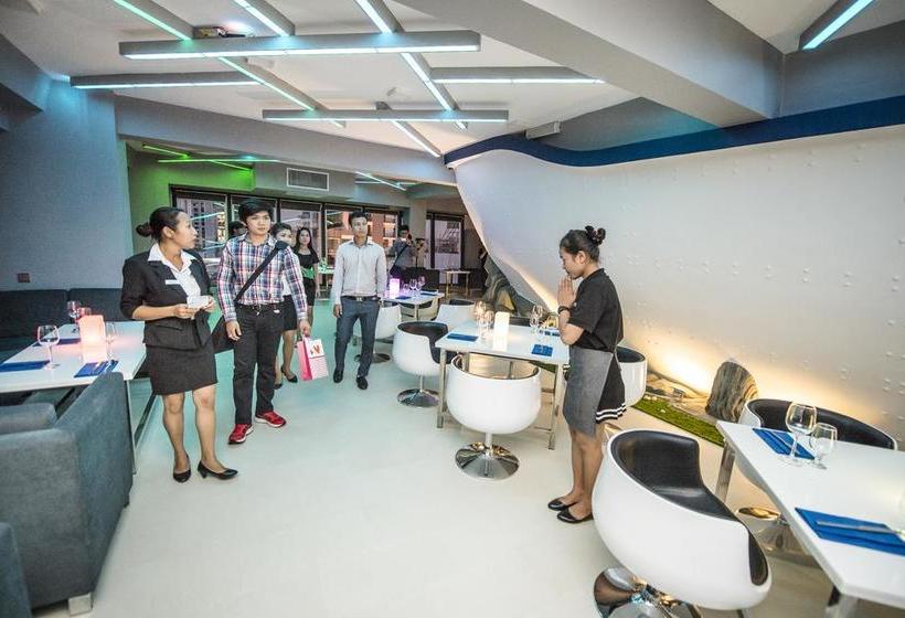 Отель Essence Phnom Penh