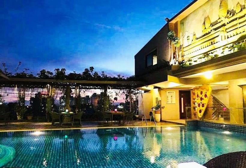 Отель Essence Phnom Penh