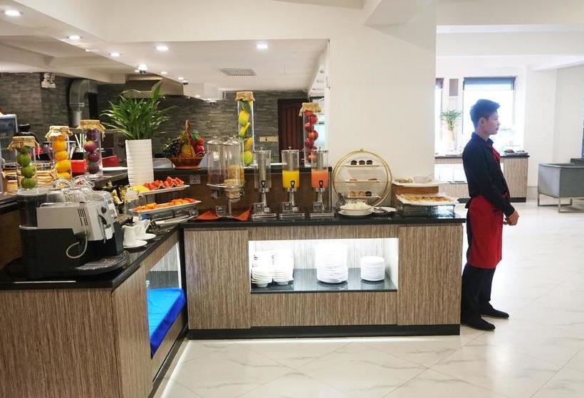 Отель Essence Phnom Penh