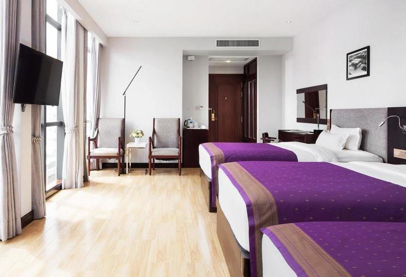 Отель Essence Phnom Penh