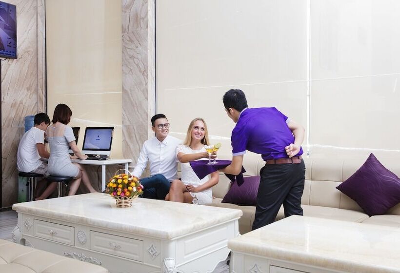 هتل Balcony Nha Trang