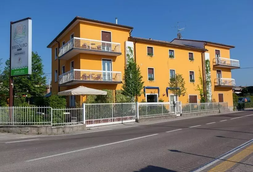 ホテル Bardolino