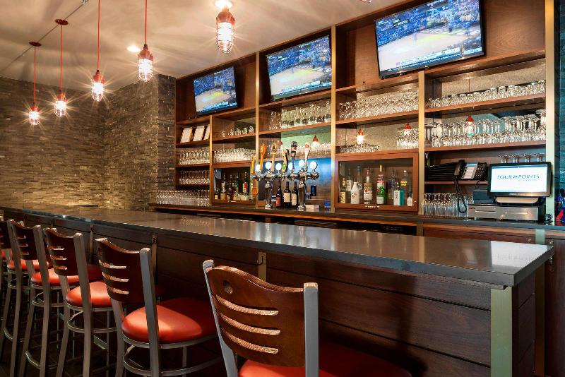 Отель Four Points By Sheraton Seattle Airport South