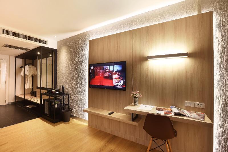 Lee Gardens Plaza Hotel   Sha Plus