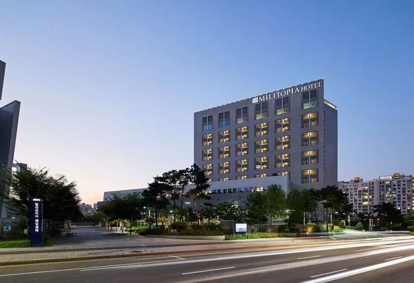 Wirye Militopia Hotel By Marine