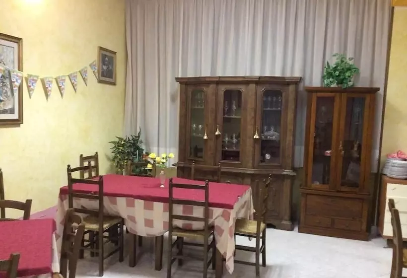 ホテル Nuovo Albergo Rex
