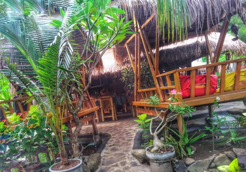 هتل Sejuk Cottages