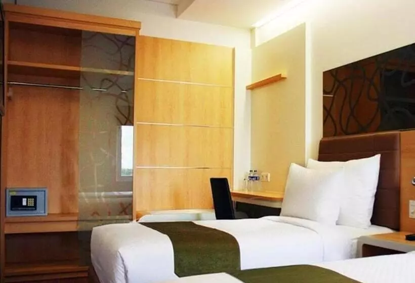 Hotel Sub City