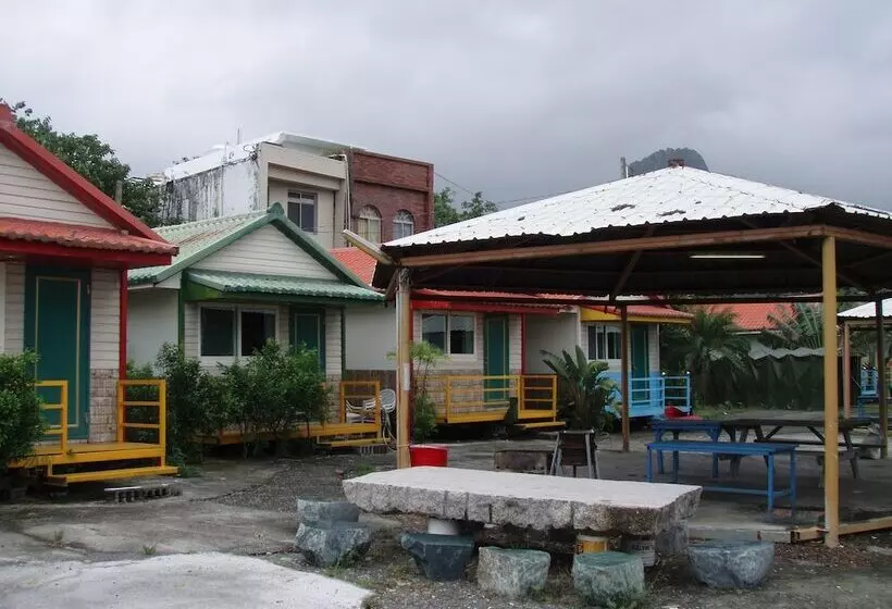Kenting Dajianshan Cabin