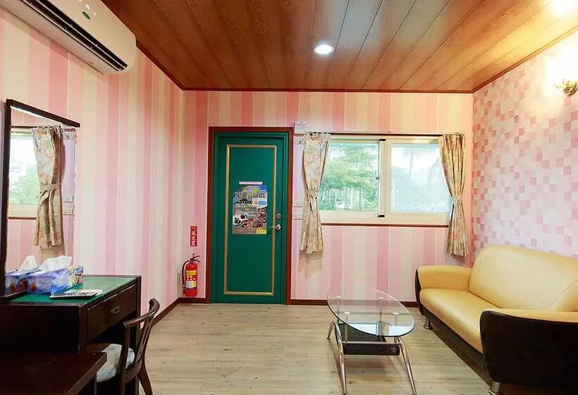 Kenting Dajianshan Cabin