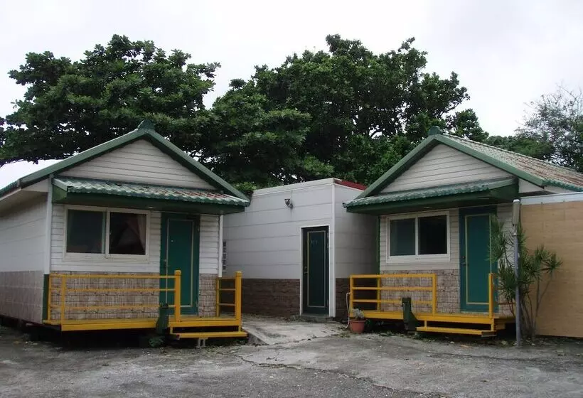 Kenting Dajianshan Cabin