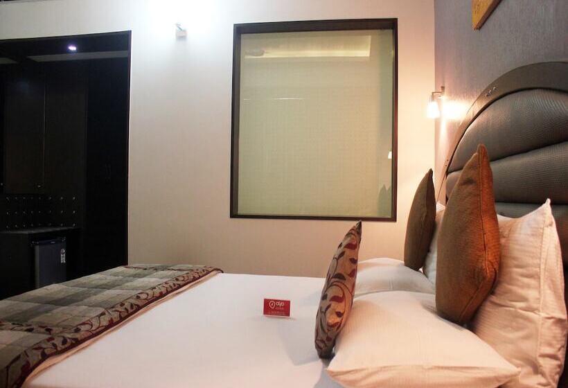 Oyo Rooms Dwarka Sector 12 Metro Station