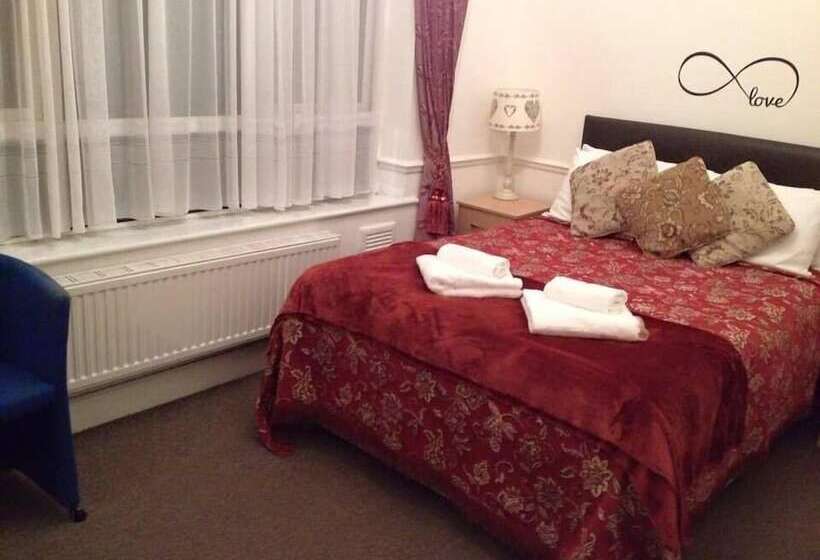 بنسيون Metro London City Airport