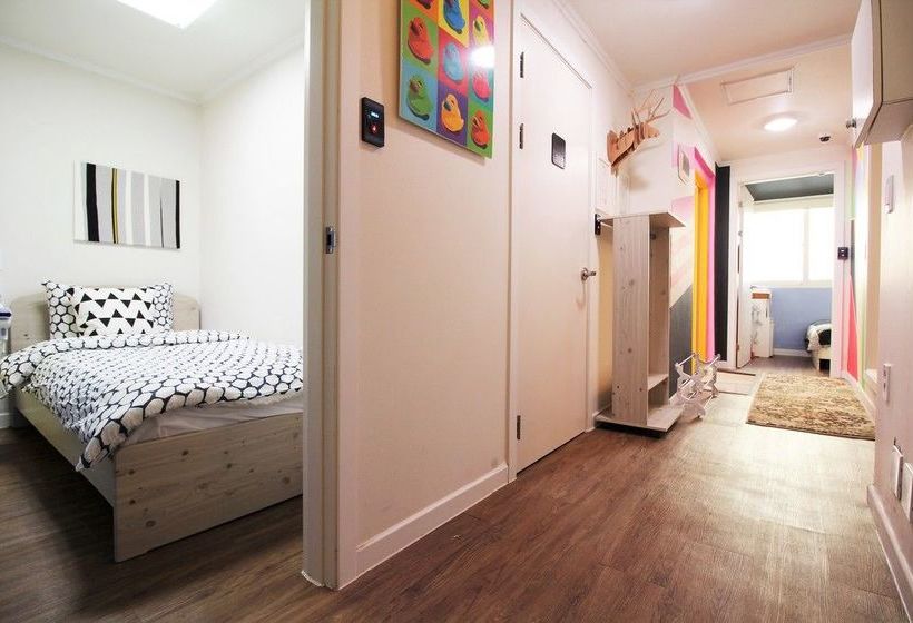 פנסיון Njoy Guesthouse