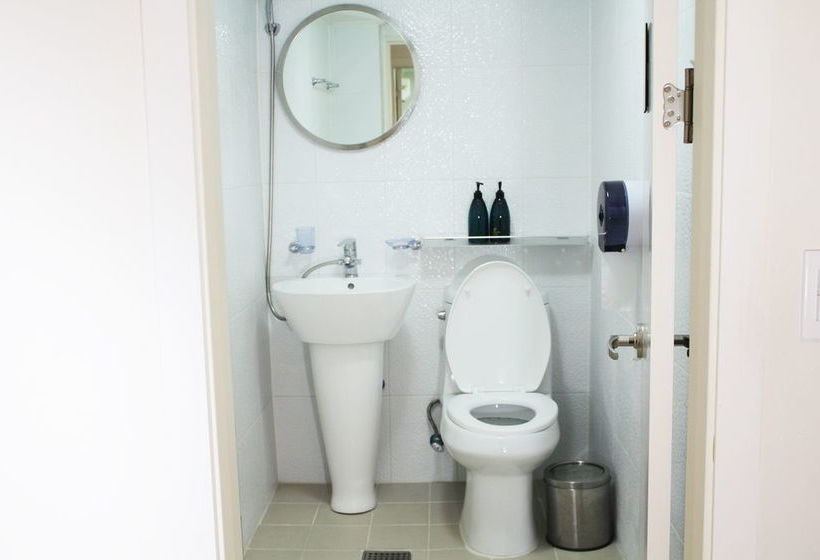 פנסיון Njoy Guesthouse