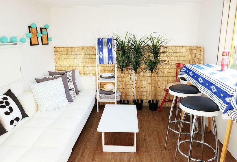 פנסיון Njoy Guesthouse