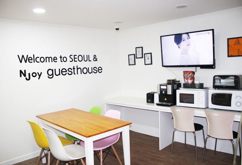 פנסיון Njoy Guesthouse