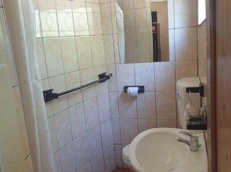 پانسیون The Stone Guest House