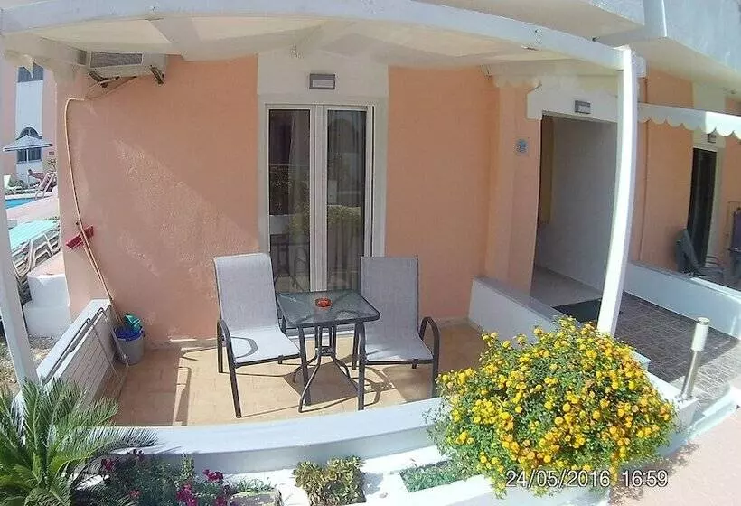 Sirena Apartments