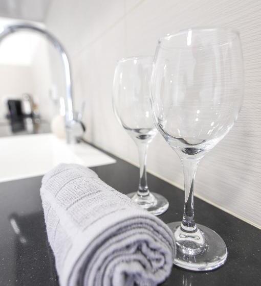 Agrippas Apartment 8