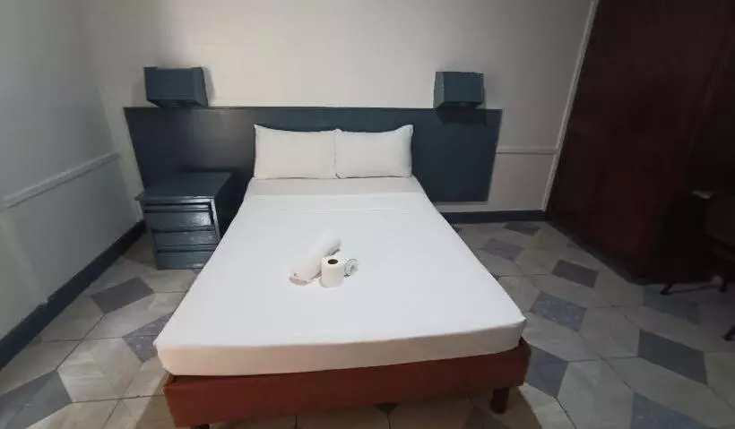 2 Hotel Saleh