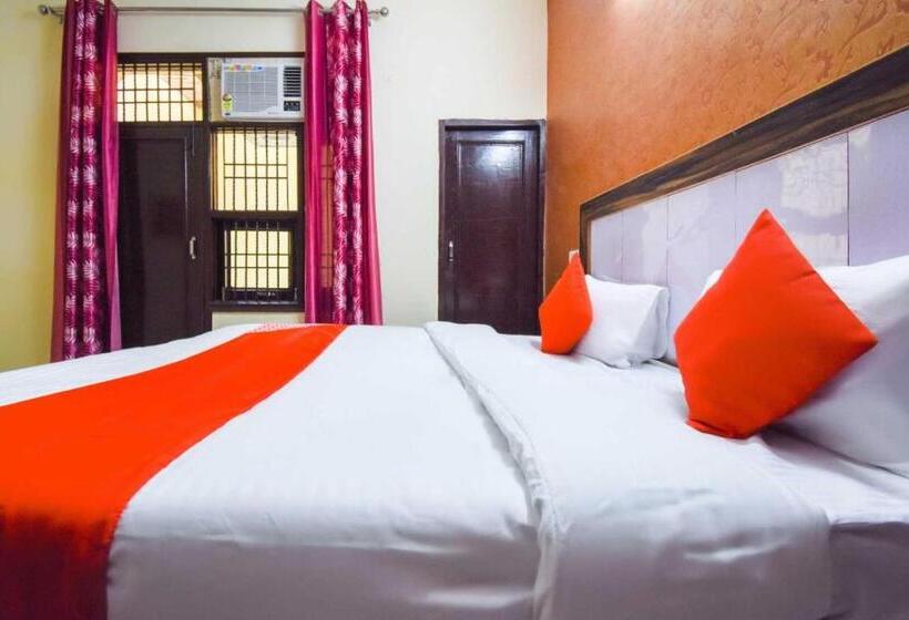 هتل Super Oyo Flagship Apple Green