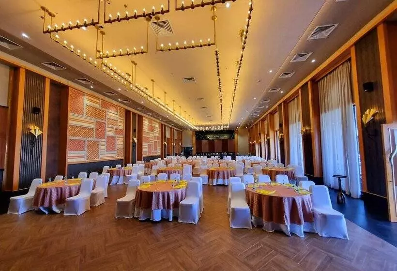 Pramod Lands End Resort, A Member Of Radisson Individuals