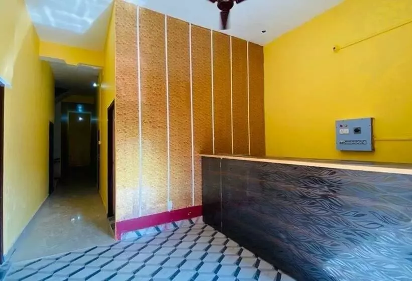 Oyo Hotel White Dove
