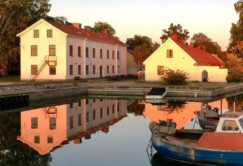 Retkeilymaja Borghamn Strand