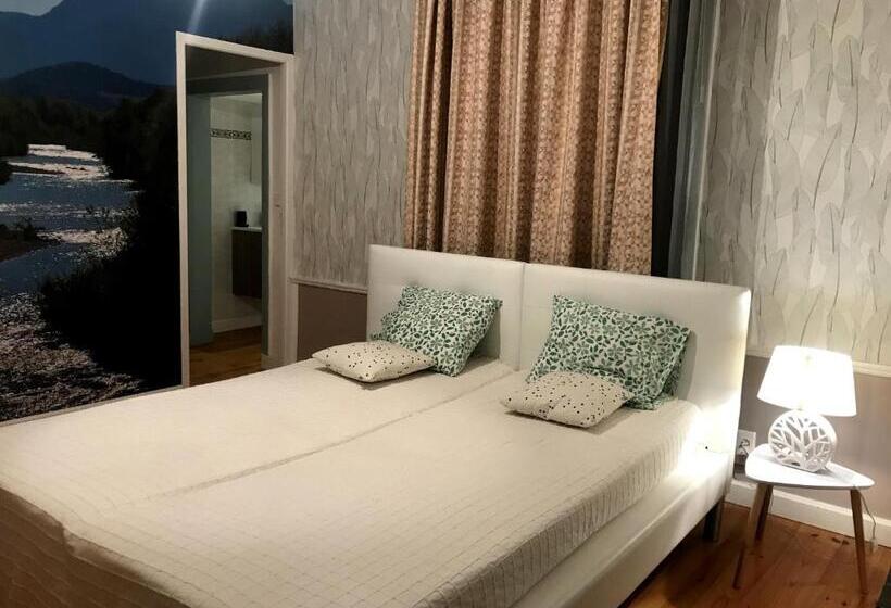 Bed and Breakfast Domaine Des Chabriers