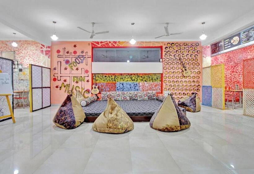 O 84461 Hotel Shaani Resort