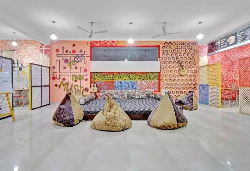 O 84461 Hotel Shaani Resort