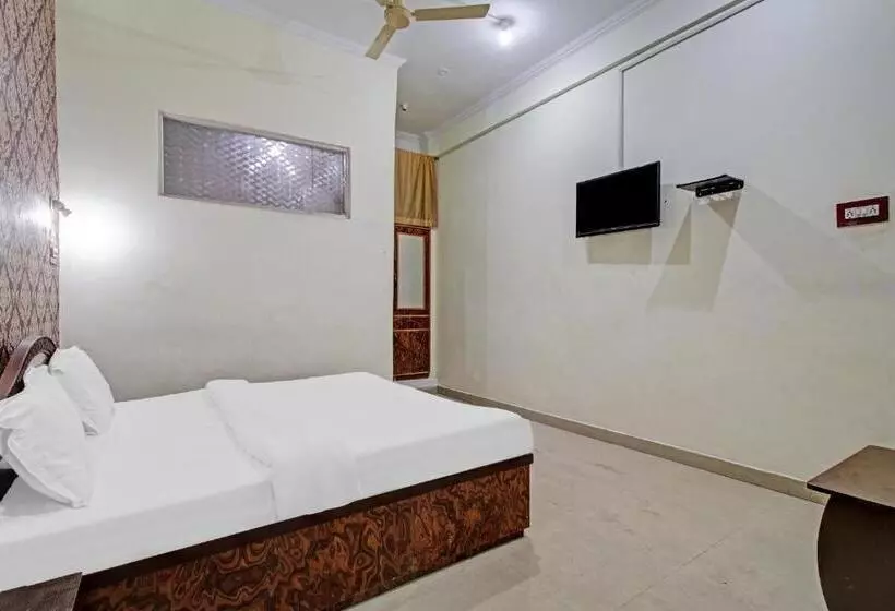 O 84461 Hotel Shaani Resort
