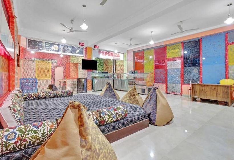 O 84461 Hotel Shaani Resort