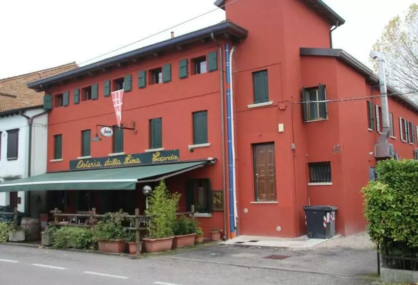 Retkeilymaja Osteria Locanda Dalla Lina