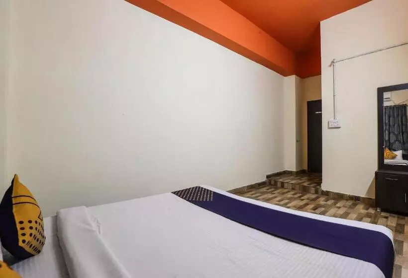 Oyo Flagship Hotel Honest