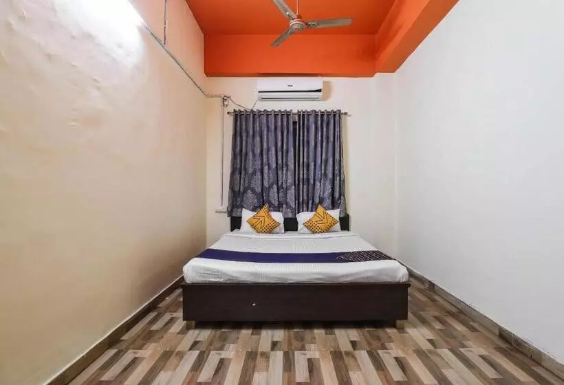 Oyo Flagship Hotel Honest