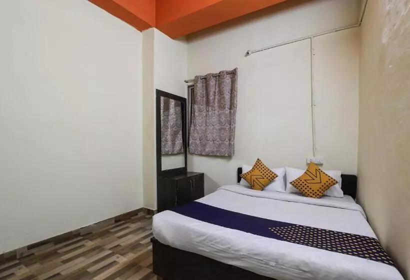 Oyo Flagship Hotel Honest