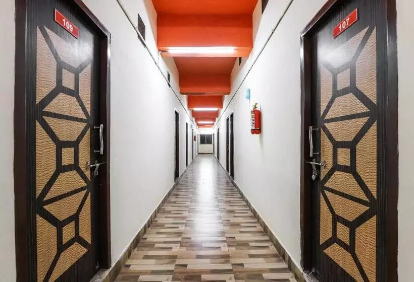 Oyo Flagship Hotel Honest