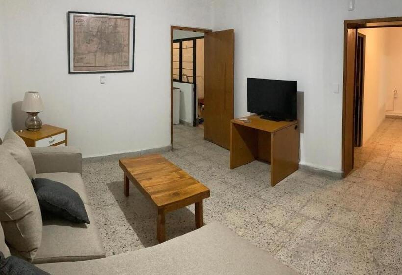 پانسیون Beds Friends Asis