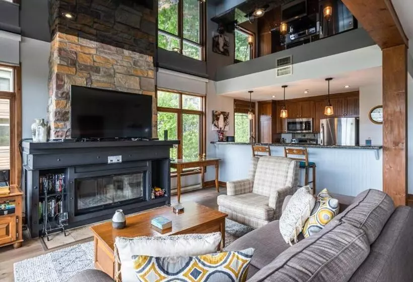 Tremblant Prestige Altitude 170 1