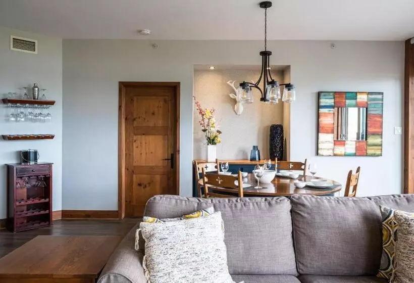 Tremblant Prestige Altitude 170 1