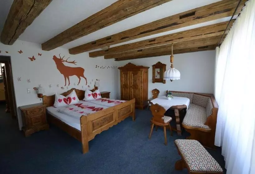 Retkeilymaja Landhaus Waldfrieden