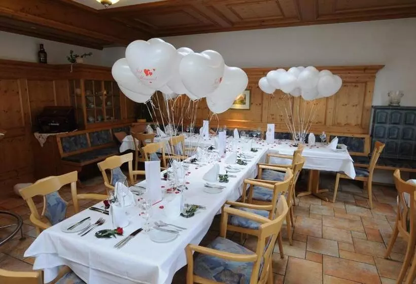 Retkeilymaja Landhaus Waldfrieden