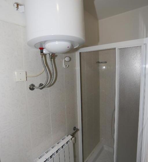 هتل Mejak & Bordon