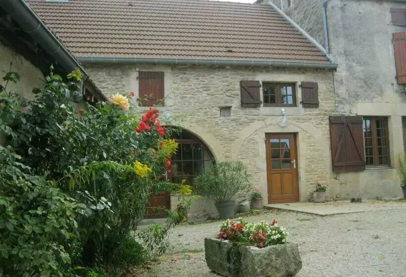 ホテル Relais De La Vallée De L Ource