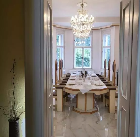 Hotelli Vládní Vila