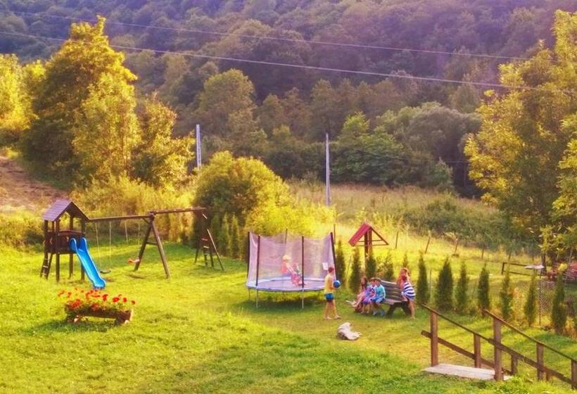 پانسیون Complex Turistic Perla Trascaului